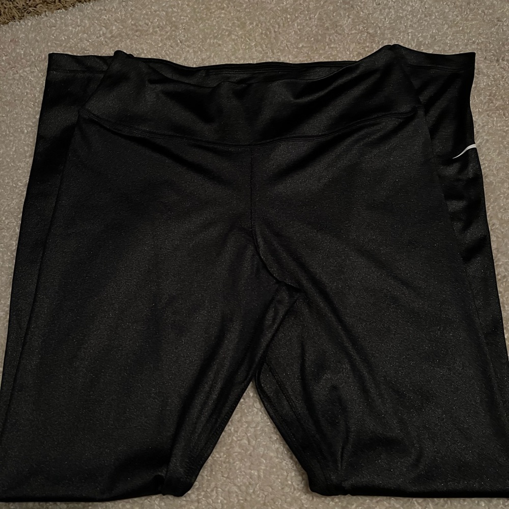 Nike women’s shimmer leggings